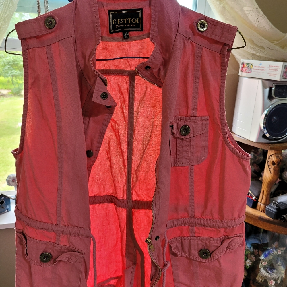 C'ESTTOI, Size M, Pink Vest. Women's